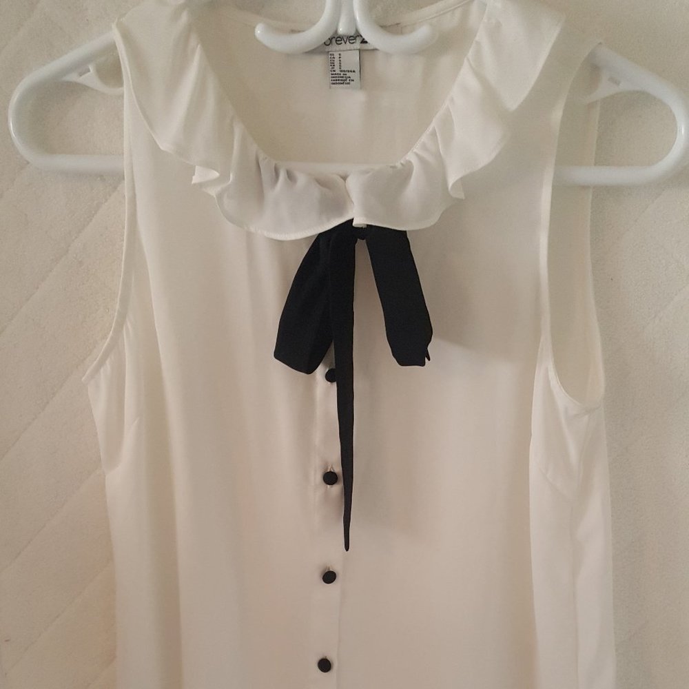 White and black Forever 21 blouse.